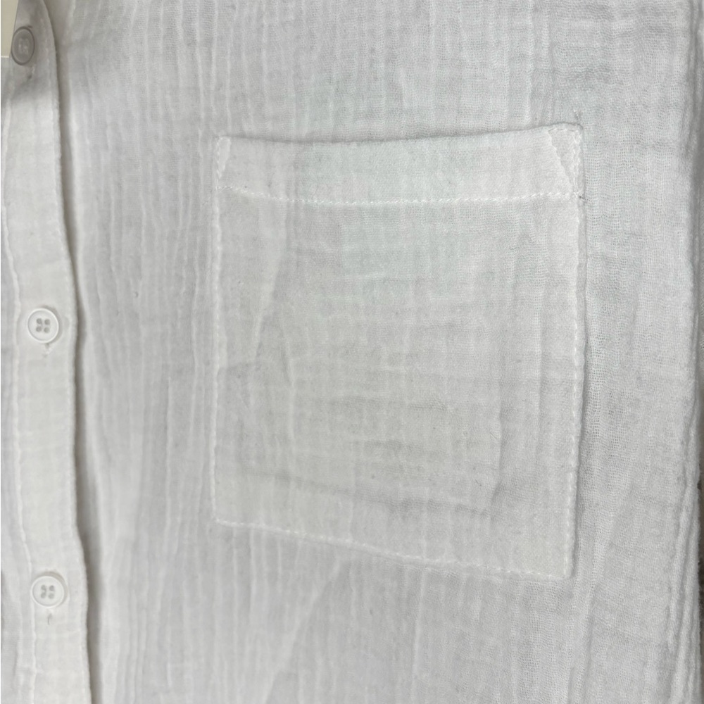 Francesca's Collections White Textured Cotton Button-Down Shirt - Picture 3 of 5